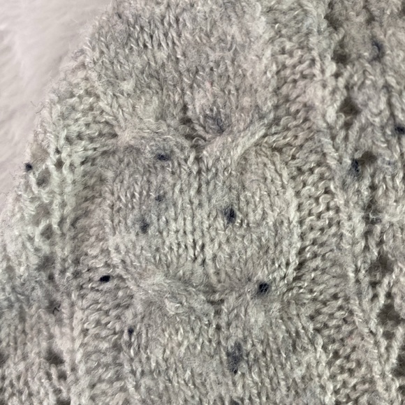 Silver and dotted black distressed open-knit v-neck scooped sweater - Picture 13 of 17